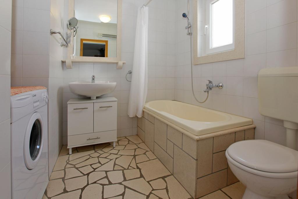 Apartments Mel Bol Room photo