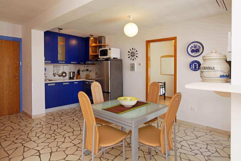 Apartments Mel Bol Room photo